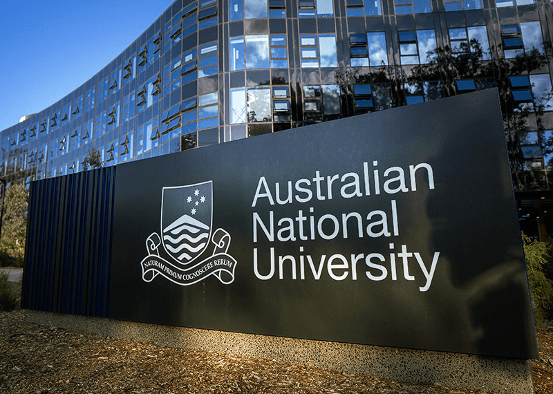 university_0004_Background.png